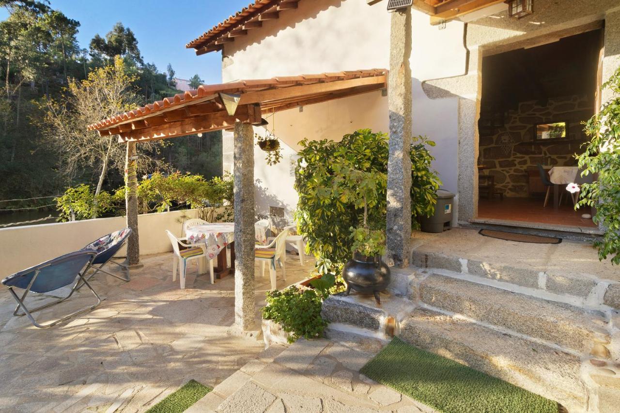 エシュポゼンデ Casa Azenha Brancaヴィラ エクステリア 写真